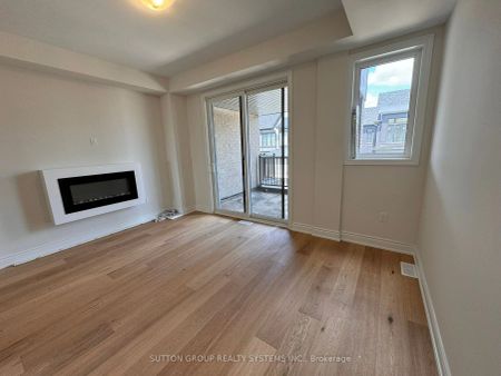 Property For Lease | W9049307 - Photo 5