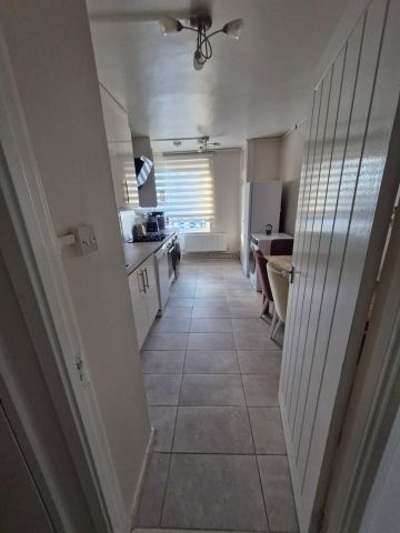 2 Bed Flat, De Beauvoir Estate, N1 - Photo 4