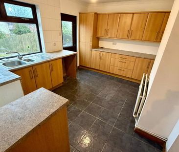 53 Rathcoole Drive, Newtownabbey, BT37 9AH - Photo 2