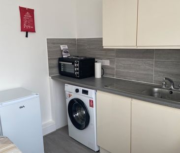 Studio Flat, La Rose Lane, N15 - Photo 6