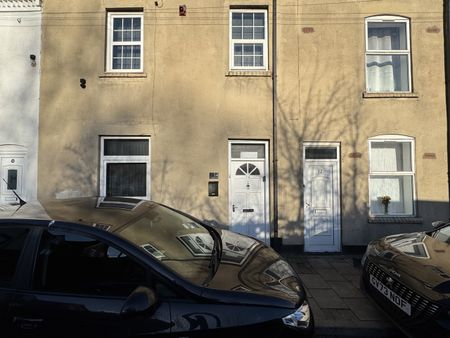 Room in a Shared House, Avon Street, B11 - Photo 3