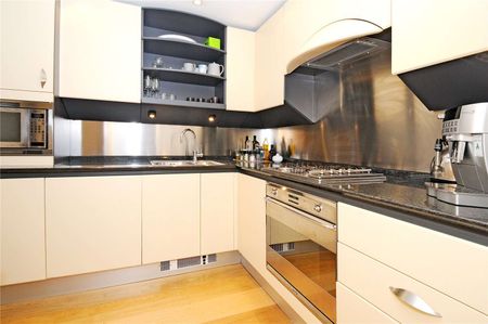 A well appointed 2 bedroom 2 bathroom, 11th floor apartment located within this prestigious, five star, riverside development. - Photo 5