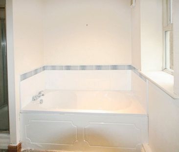 2 bedroom Flat To Let Total Size: 936 SQ FT - Photo 1
