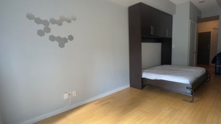 For Lease - 35 Hayden Street Unit# 503, Toronto, Ontario - Photo 3