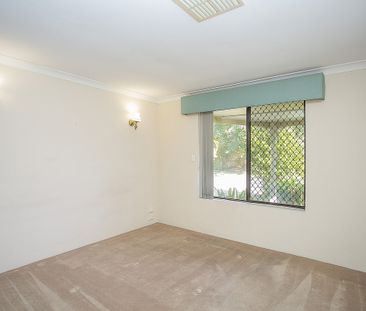 Peaceful Living in a Prime Waterford Pocket - Photo 3