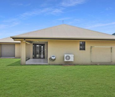 Quality Home - Fully Airconditioned - Tiled Garage - Access to Back... - Photo 3