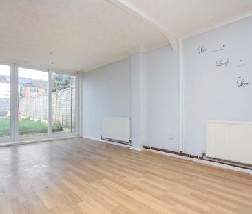 3 bedroom terraced house to rent - Photo 5