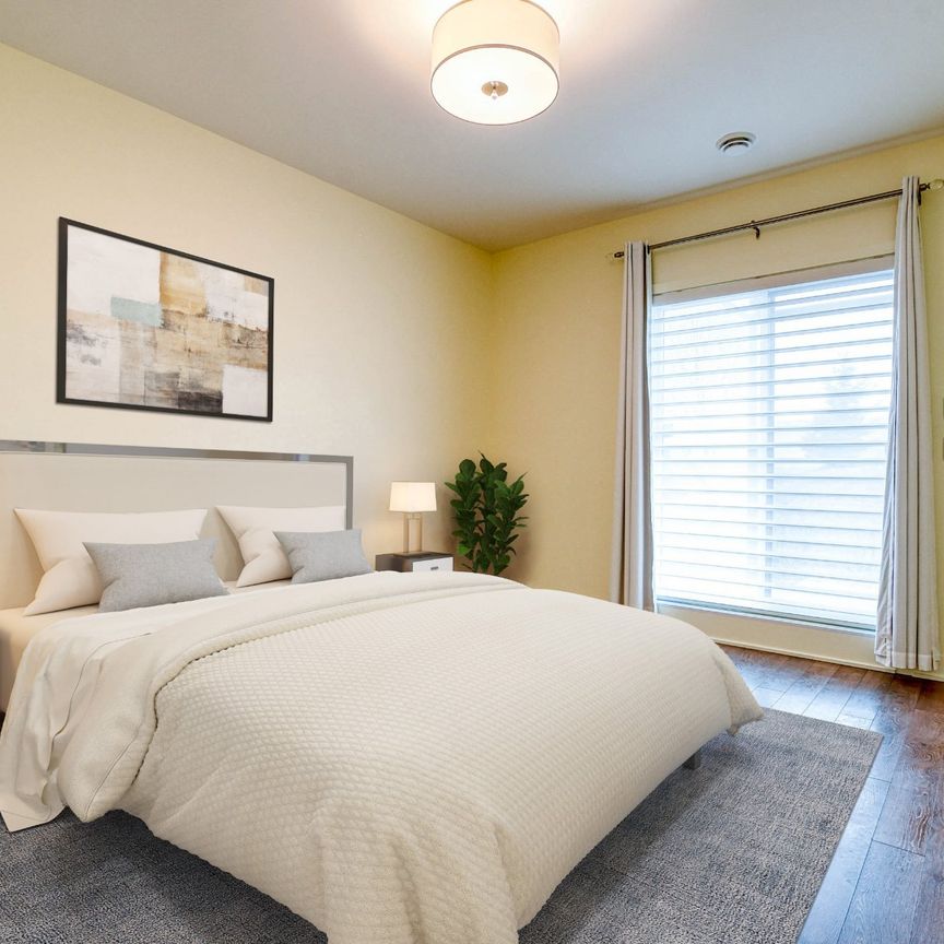 Condo for rent, Montréal (Saint-Laurent) - Photo 1