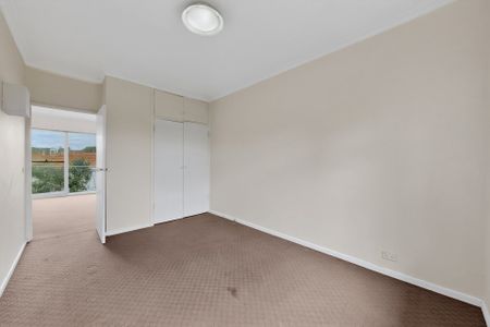 Private and Secure Apartment - Photo 4