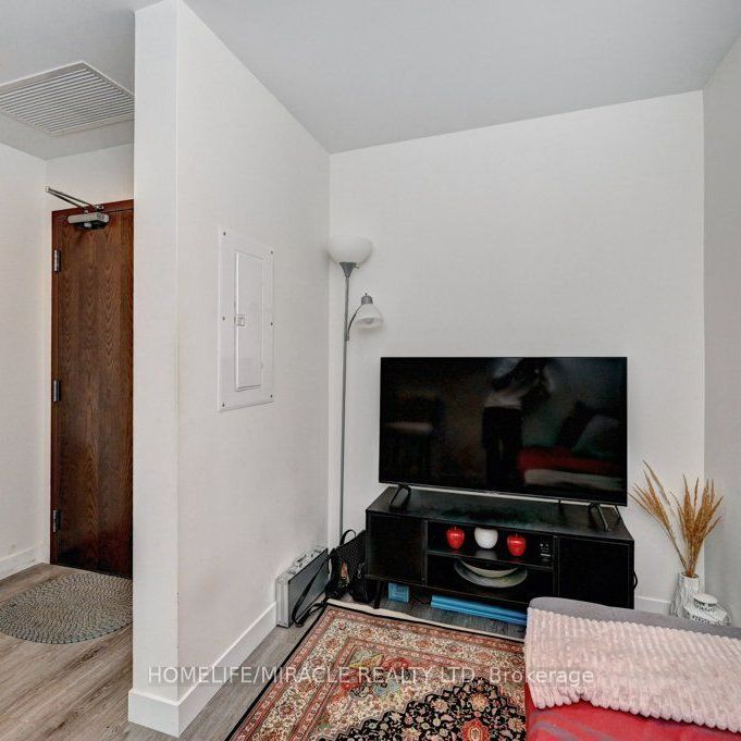 For Lease - 60 Frederick Street Unit# 1213, Kitchener, Ontario - Photo 1