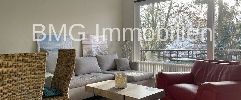 Sonnige zwei Zimmer, Balkon, Tiefgarage, Hobbyraum - komplett möbliert - Photo 1