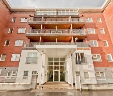 1 Bed Flat, Dyche Street, M4 - Photo 4