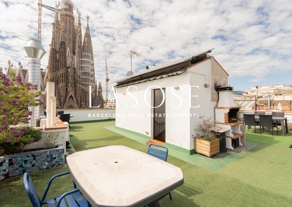 Apartment 63m² with terrace to rent in Dreta de l'Eixample, Barcelona