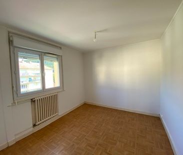 Location - Appartement T4 - 67 m² - Pont-de-Roide-Vermondans - Photo 2