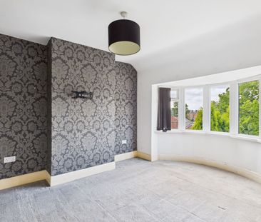 3 Bedroom - Photo 2