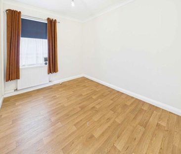 3 bedroom apartment to rent - Photo 1