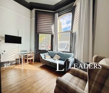studio to rent The Drive, Hove - Photo 5