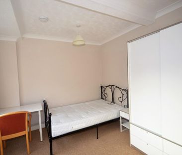 5 bedroom detached house to rent - Photo 6