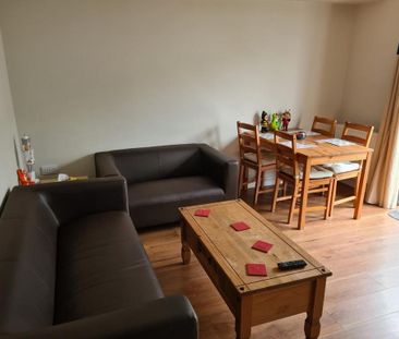 3 bedroom private hall to rent - Photo 1