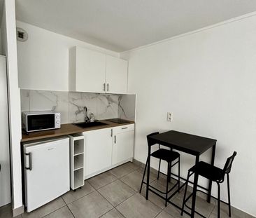 Location Appartement 1 pièce 27m² CASTELNAU LE LEZ 34170 - Photo 5