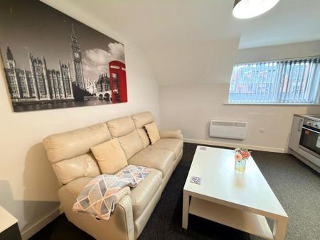 Studio to rent - Photo 2