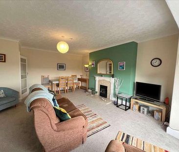 Prince Of Wales Terrace, Scarborough, YO11 - Photo 3