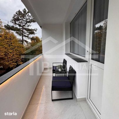 Apartament cu 2 camere, 55 mp, decomandat, Zona UMFST - Fotografie 1
