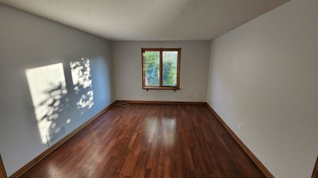 292 Millard Street - Unit 1, Orillia ON L3V 4H3 - Photo 3