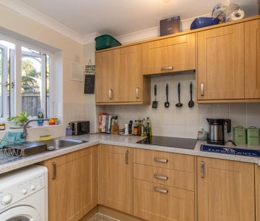 2 bedroom end of terrace house to rent - Photo 6