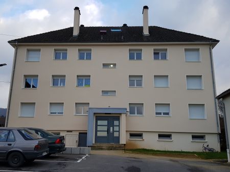 Location - Appartement T4 - 74 m² - Ornans - Photo 3