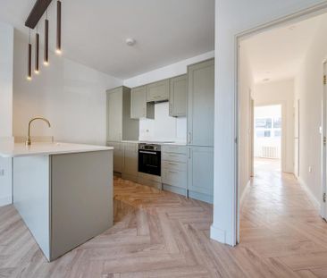 2 bedroom ground floor flat to rent - Photo 3