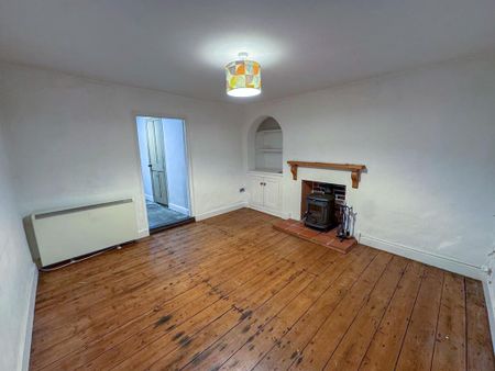 2 bedroom terraced house to rent - Photo 2