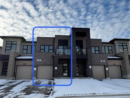 For Lease - 14 Harvey Bunker Crescent, Markham, Ontario - Photo 3