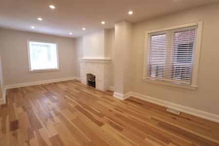 For Lease - 342 Eglinton Avenue, Toronto, Ontario - Photo 4