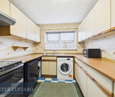 2 bedroom flat to rent - Photo 6