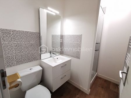 Appartement de 95,65 m² à Chatellerault - Photo 2