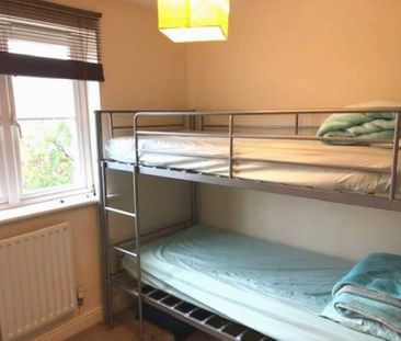 3 bedroom end of terrace house to rent - Photo 6