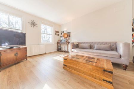 2 bedroom flat to rent - Photo 2