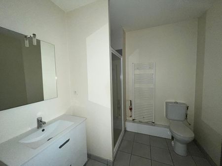 Location Appartement 1 pièce 33m² CHAMALIERES 63400 - Photo 5