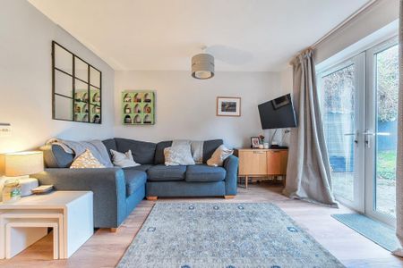 2 bedroom end of terrace house to rent - Photo 5