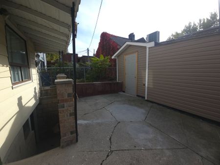 For Lease - 5 Rideau Avenue, Toronto, Ontario - Photo 3