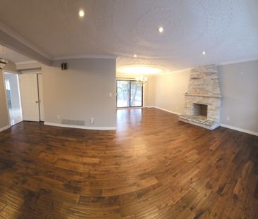 For Lease - 9 Ontario Street, Mississauga, Ontario - Photo 3