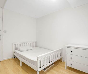 3 bedroom apartment to rent - Photo 2