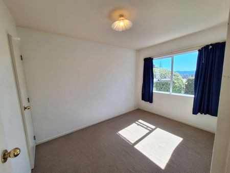 Comfortable home with nice outlook - Photo 2