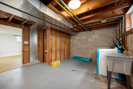 Fully Renovated 2-Bedroom Apartment in Sarnia – Modern &amp; Move-In Ready - Photo 3