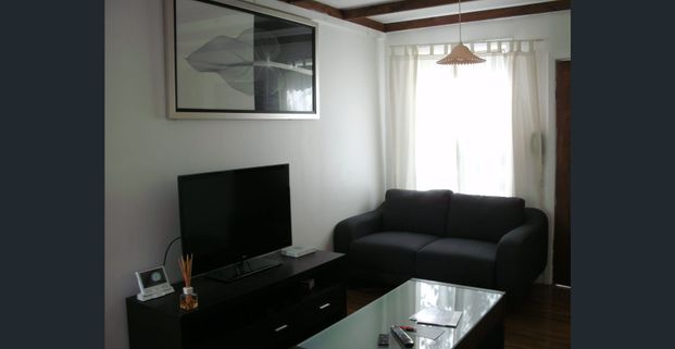 Bay views, walk to beach - Photo 1