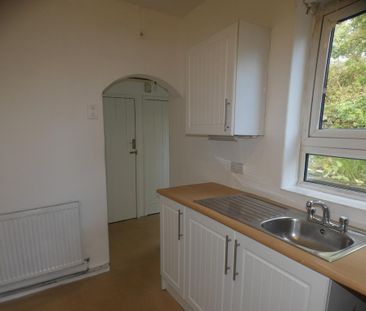 2 bedroom semi-detached house to rent - Photo 5