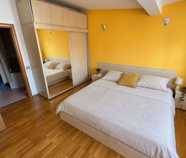 Casa 3 camere | Arcul de Triumf | Centrala proprie | Curte comuna - Photo 2