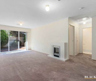 3 Bedroom Home In Florey - Photo 5