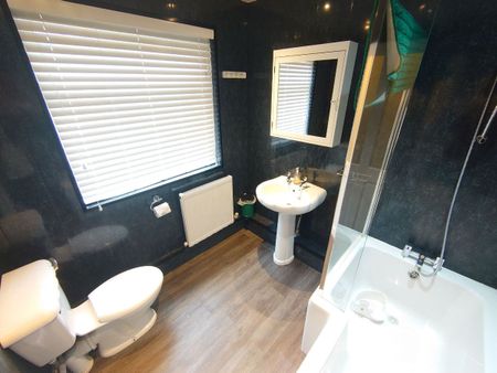 Chiswell Street, Liverpool. - Photo 5